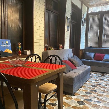 Lovely Apartment تبليسي المظهر الخارجي الصورة